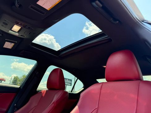 Used 2022 Lexus IS 350 F Sport RWD image 16