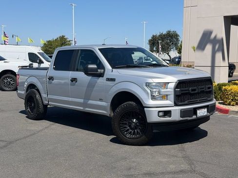 Used 2017 Ford F150 XL w/ Equipment Group 101A Mid RWD image 2