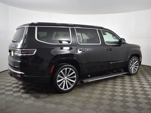 Used 2022 Jeep Grand Wagoneer Series II AWD/4WD image 7