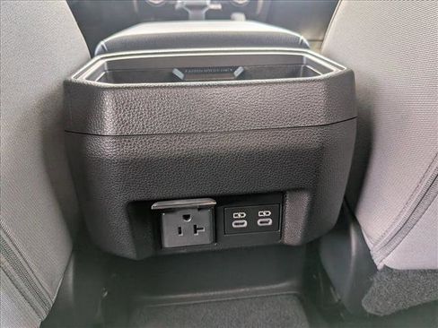 Used 2025 Toyota Tacoma TRD Off-Road AWD/4WD image 17