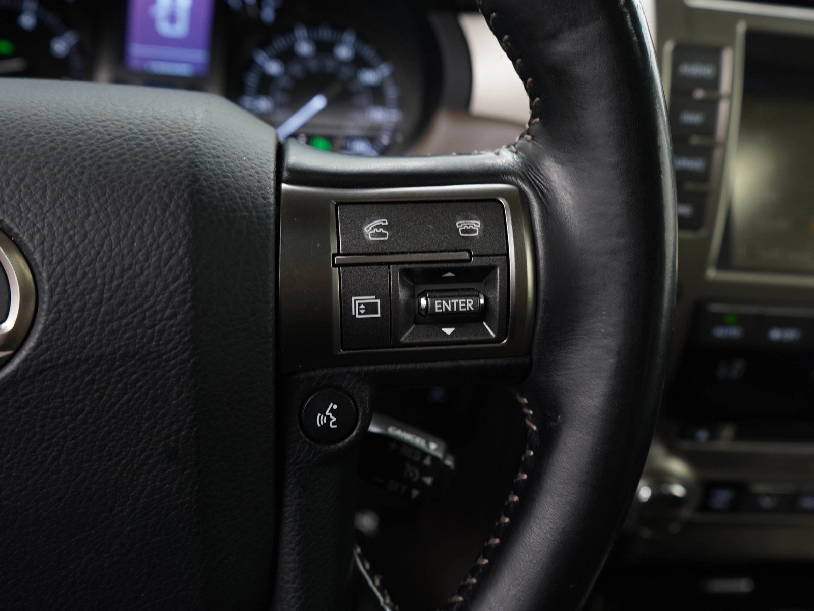 Used 2018 Lexus GX 460 Premium w/ Premium Package AWD/4WD image 29