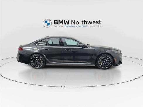 New 2026 BMW M5 image 5