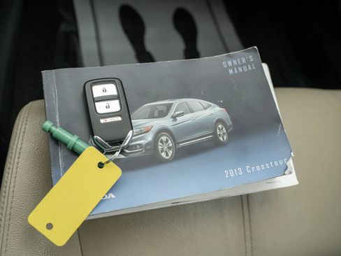 Used 2013 Honda Crosstour EX-L image 25