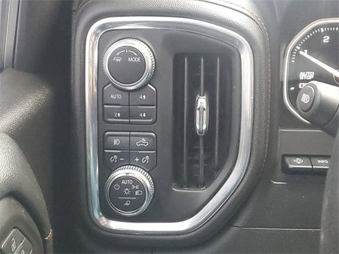 Used 2021 GMC Sierra 1500 AT4 w/ AT4 Premium Package image 12