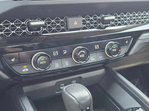 Used 2023 Honda Accord EX-L image 24