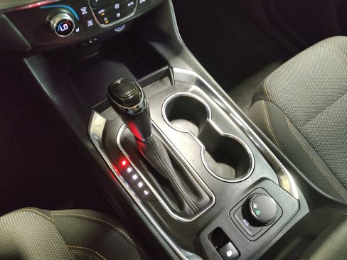 Used 2019 Chevrolet Traverse LT image 26