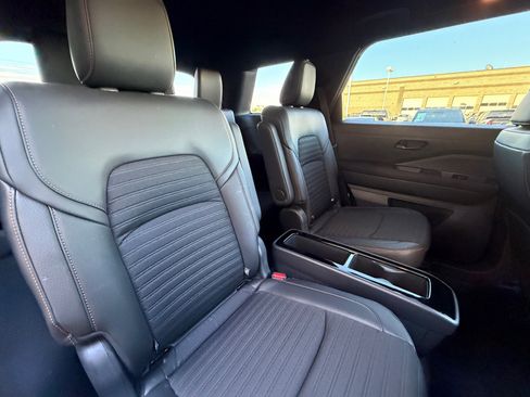 Used 2024 Nissan Pathfinder Rock Creek image 18