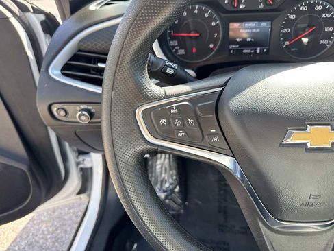 Used 2024 Chevrolet Malibu LT image 23