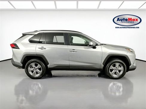 Used 2024 Toyota RAV4 LE image 9