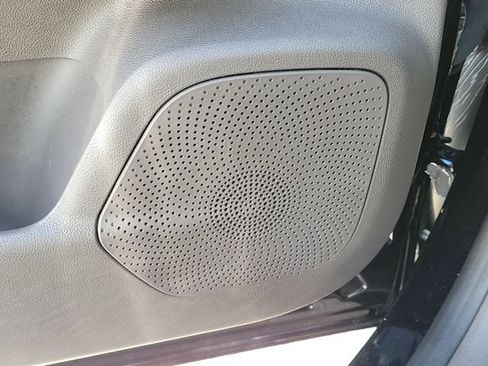 Certified 2023 Lincoln Corsair FWD image 17