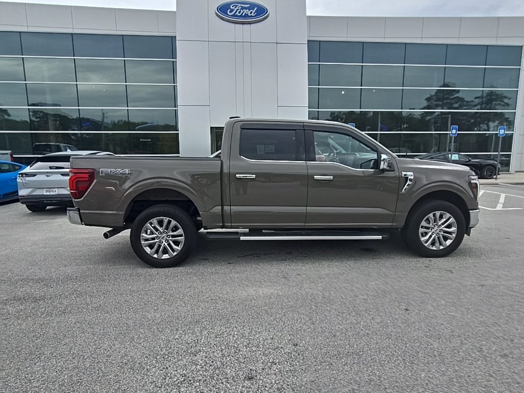 Used 2025 Ford F150 Lariat w/ Equipment Group 502A High AWD/4WD image 8
