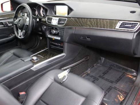 Used 2015 Mercedes-Benz E 350 4MATIC w/ Parking Assist Package image 27