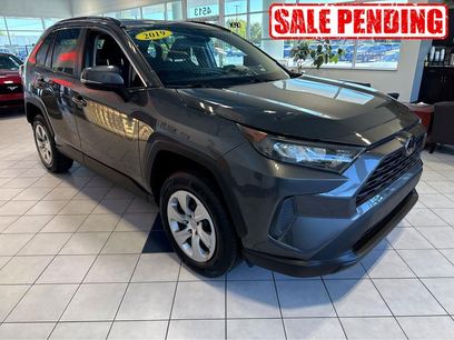 Used 2019 Toyota RAV4 LE w/ Carpet Mat Package
