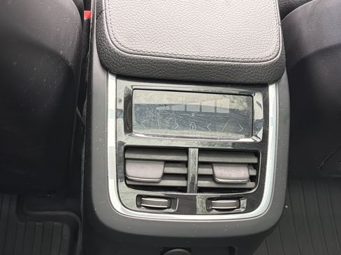 Used 2021 Volvo XC90 T8 Inscription Expression w/ Climate Package AWD/4WD image 24