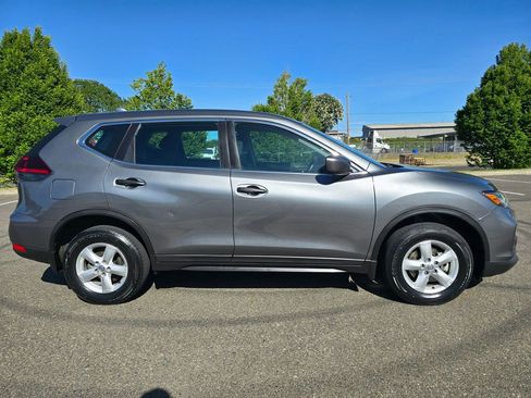Used 2020 Nissan Rogue S AWD/4WD image 6