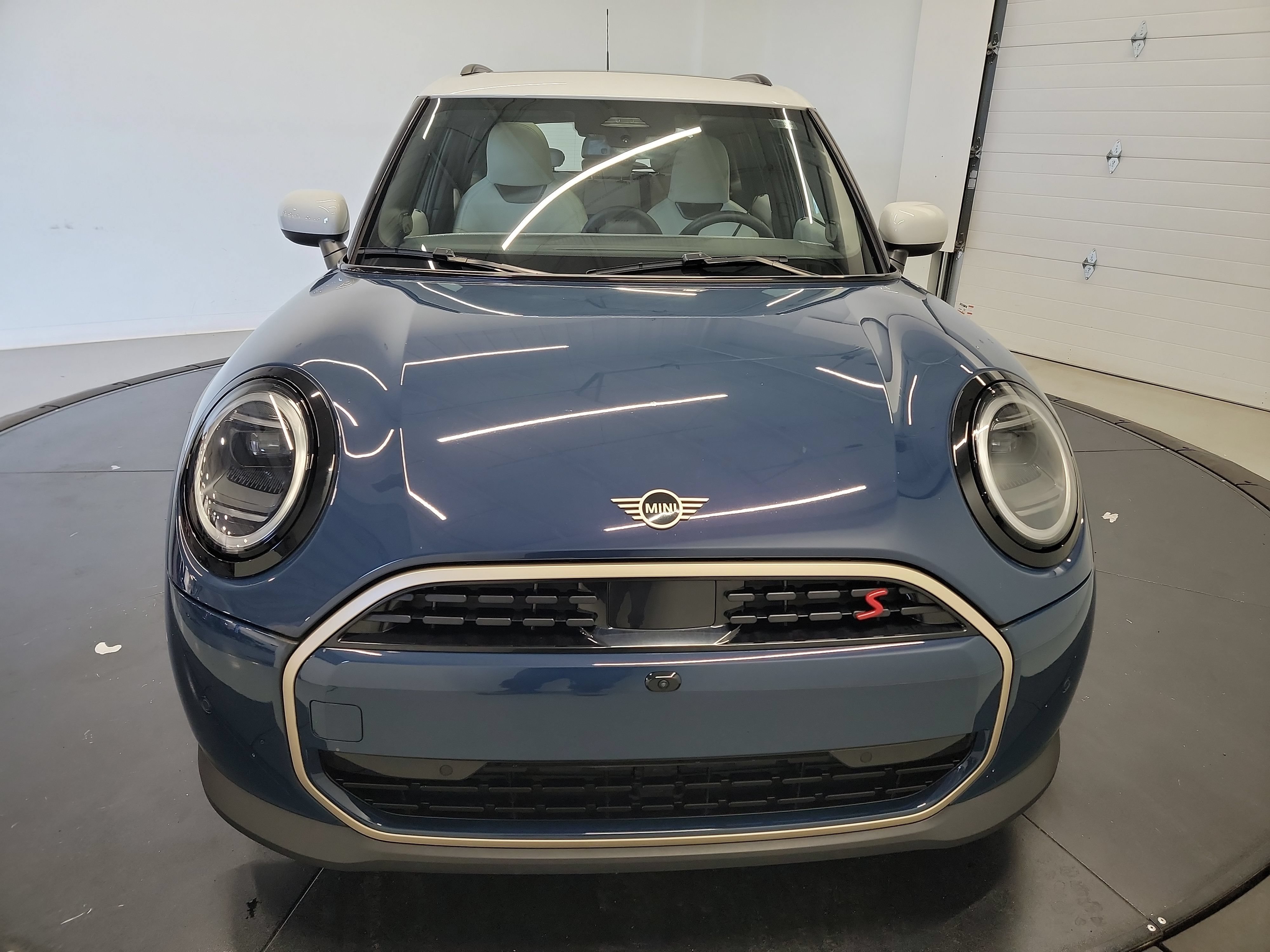 Used 2025 MINI Cooper S FWD image 2