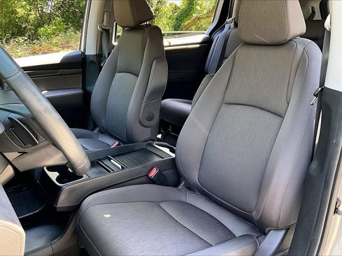 Used 2024 Honda Odyssey EX image 18