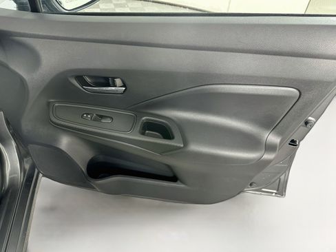Used 2024 Nissan Versa SV FWD image 29