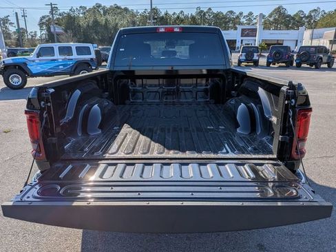New 2026 RAM 2500 Tradesman w/ Chrome Appearance Group AWD/4WD image 31