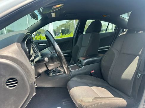 Used 2022 Dodge Charger SXT RWD image 8