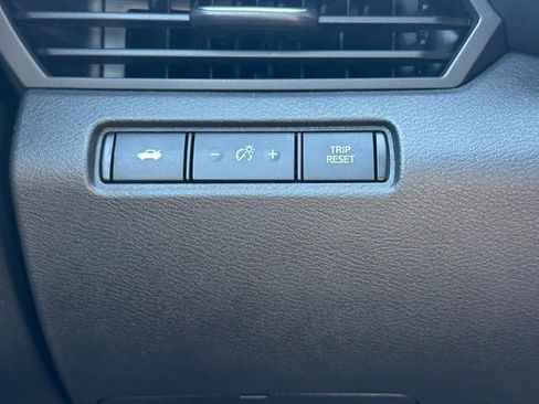 Used 2023 Nissan Altima 2.5 SV image 18