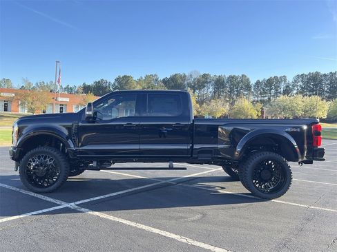 New 2026 Ford F450 Platinum image 28