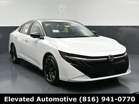 New 2026 Nissan Sentra SR w/ SR Premium Package FWD image 1