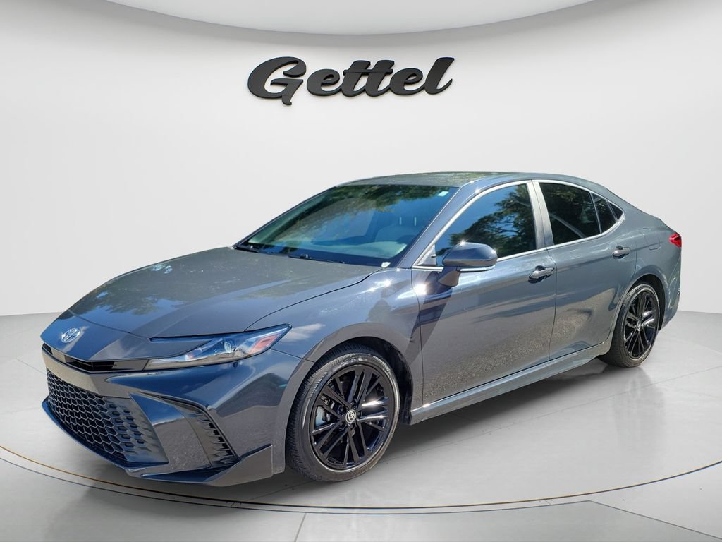 Certified 2025 Toyota Camry SE w/ Convenience Package FWD image 1