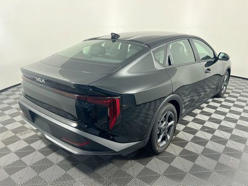 New 2025 Kia K4 FWD image 3