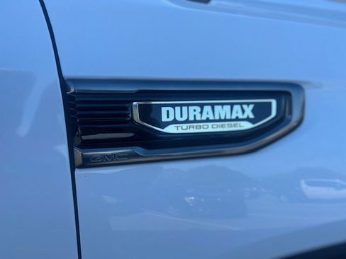 Used 2021 GMC Sierra 1500 AT4 w/ AT4 Premium Package image 7