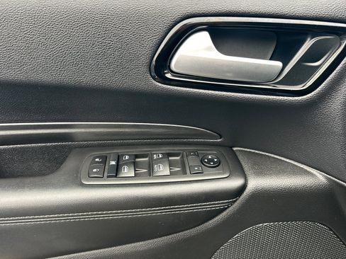 Used 2021 Dodge Durango SXT image 11