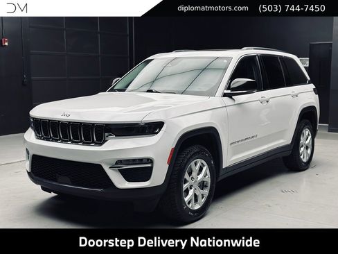 Used 2023 Jeep Grand Cherokee Limited AWD/4WD image 1