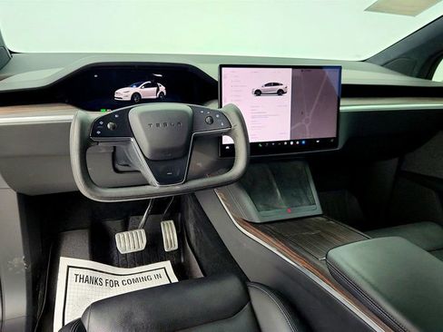 Used 2024 Tesla Model X image 12