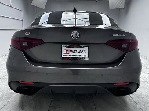 Used 2023 Alfa Romeo Giulia Veloce image 6