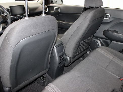 Certified 2024 Hyundai Venue SEL FWD image 21
