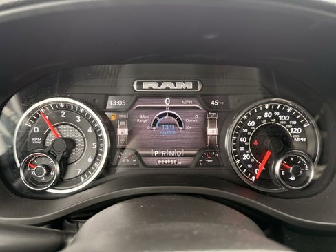 Used 2024 RAM 1500 Laramie image 14