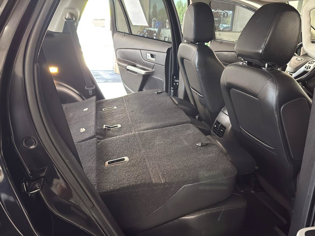 Used 2013 Ford Edge SEL FWD image 39