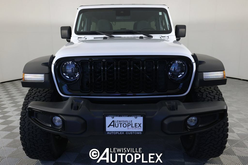 Used 2024 Jeep Wrangler Unlimited Sport AWD/4WD image 2