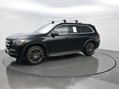 Used 2021 Mercedes-Benz GLS 450 4MATIC image 2
