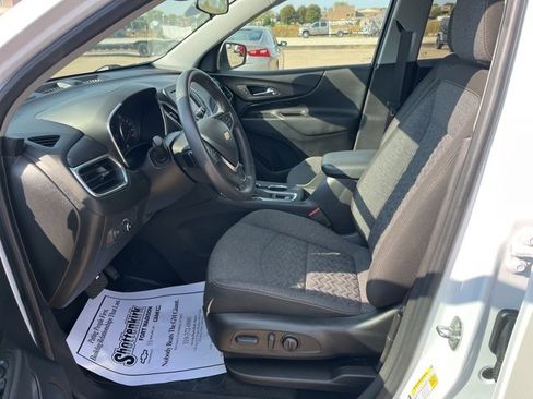 Used 2022 Chevrolet Equinox LT image 15