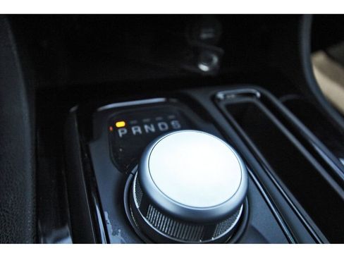 Used 2022 Chrysler 300 S image 24