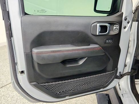 Used 2023 Jeep Wrangler Rubicon AWD/4WD image 10