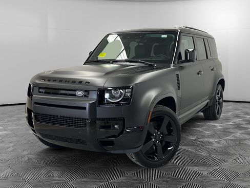 New 2026 Land Rover Defender 110 X-Dynamic SE AWD/4WD image 1
