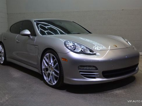 Used 2011 Porsche Panamera 4 AWD/4WD image 1
