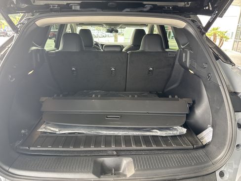 Used 2025 Nissan Murano SL w/ Cargo Package AWD/4WD image 31