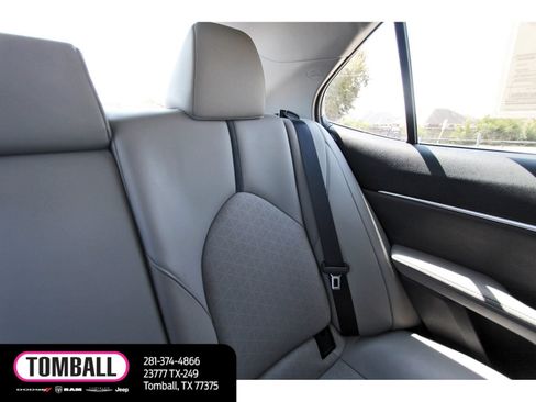 Used 2024 Toyota Camry XSE FWD image 12