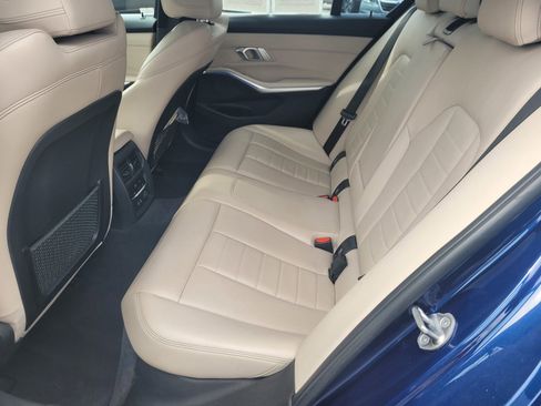 Used 2019 BMW 330i Sedan w/ Convenience Package image 11