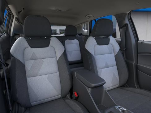 New 2026 Chevrolet Trax LS w/ LS Convenience Package FWD image 17