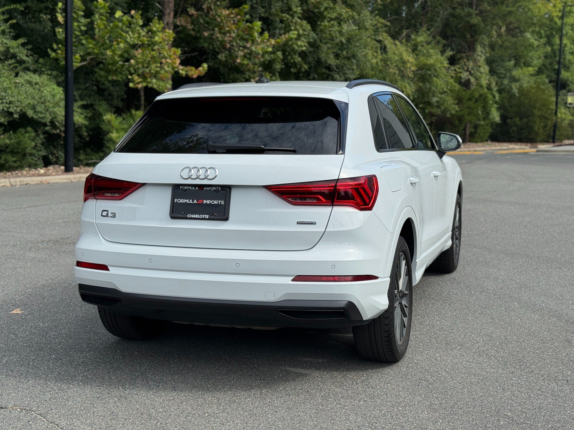 Used 2023 Audi Q3 2.0T Premium w/ Convenience Package AWD/4WD image 11