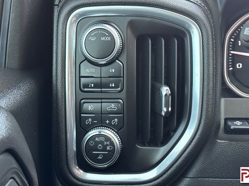 Certified 2023 GMC Sierra 3500 Denali w/ Denali Black Diamond Edition image 32